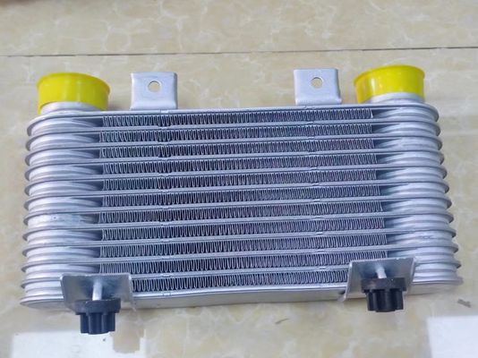 الرقم المعتمد. WL85-13-550 محرك Intercooler Core لـ Mazda BT50 فورد رينجر 1999-2006
