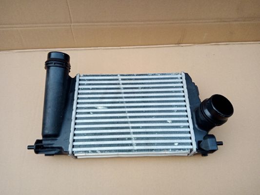 NISSAN QASHQAI II WAGON J11 14461-4EJ0A وحدة شحن بين الباردة لـ HR12DDT HRA2DDT