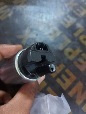 232200C201 أجزاء المحرك مضخة الوقود Assy 23220-0C201 لشركة تويوتا HILUX القياسية