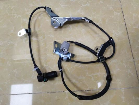 89564-60040 جهاز استشعار سرعة ABS لـ LX470 تويوتا لاند كروزر 98-07 ABS الأمامية اليمنى