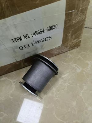 48655-60030 غطاء ذراع التحكم السفلي لسيارة تويوتا لاند كروزر برادو