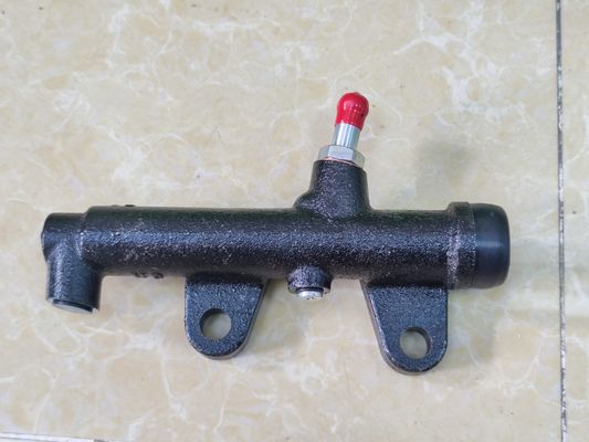 46801-00Z05 الاسطوانة الرئيسية للمشبك للشاحنة NISSAN UD