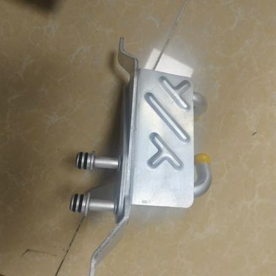 JB3Z7A095C تبريد زيت لشركة فورد رينجر BT50 YN25