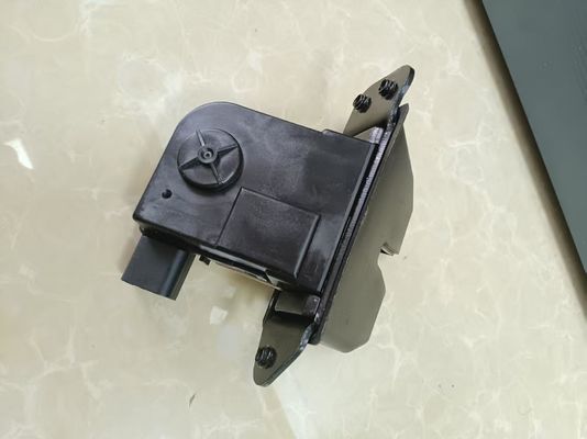 81230-3Z000 مزلاج قفل باب صندوق السيارة الخلفي لسيارات هيونداي سانتا في كيا سيدونا سورينتو 2013-2020 لسيارات هيونداي 2015-2018